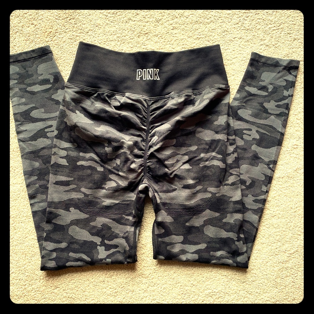 VS PINK Camo Workout tight